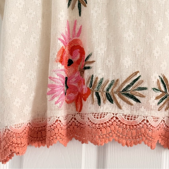 Anthropologie Akemi & Kin Chic Floral Embroidered Tunic Poncho - Picture 9 of 15